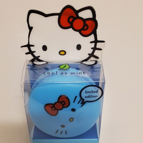 Hello Kitty Cool as Mint the Creme shop Macaron Lip Balm with Vitamin E NEW - Picture 2 of 3